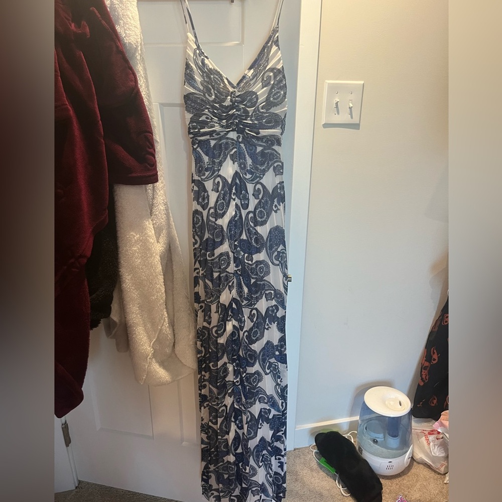 Express White and Navy Blue Paisley Maxi Dress